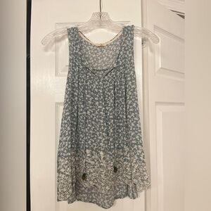 Mason and Belle Poppy Tie Detail Top Light Green Size Medium